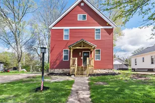 515 Martin St, Mauston, WI 53948 - Photo 1