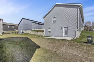 113 Lupine Ave, Poynette, WI 53955 - Photo 32