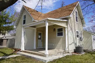 1222 S 7th St, Prairie Du Chien, WI 53821 - Photo 2
