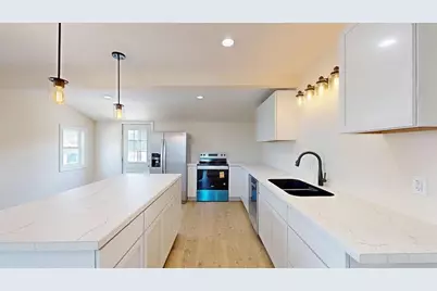 1222 S 7th Street, Prairie Du Chien, WI 53821 - Photo 4