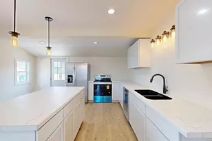 1222 S 7th St, Prairie Du Chien, WI 53821 - Photo 4