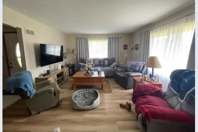 W240N6291 Maple Avenue, Sussex, WI 53089 - Photo 10