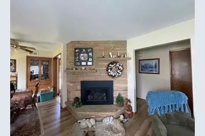 W240N6291 Maple Avenue, Sussex, WI 53089 - Photo 12