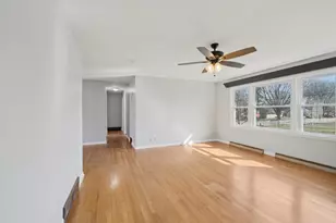 402 S Lindsey St, Ridgeville, WI 53533 - Photo 6