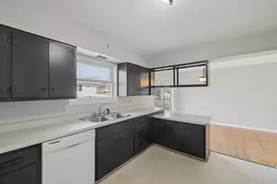 402 S Lindsey St, Ridgeville, WI 53533 - Photo 16