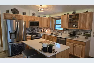 103 Lake Shore Drive, Lake Delton, WI 53965 - Photo 4