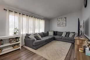 4709 Hamlet Pl, Madison, WI 53714 - Photo 4