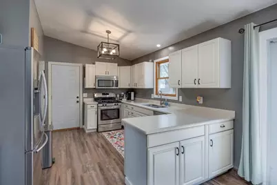 4709 Hamlet Place, Madison, WI 53714 - Photo 6