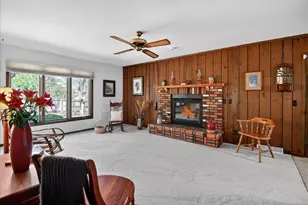 2502 Janie Ln, Madison, WI 53711 - Photo 8