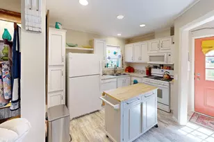 897 E Lake St, Lake Mills, WI 53551 - Photo 8