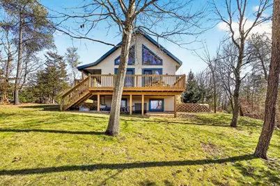W8510 Lake Point Court, Oxford, WI 53952 - Photo 2