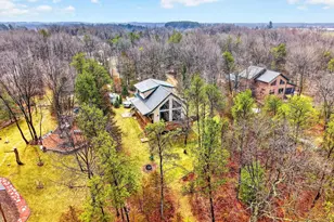 W8510 Lake Point Ct, Oxford, WI 53952 - Photo 10