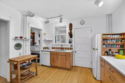 2121 West Lawn Avenue, Madison, WI 53711 - Photo 12
