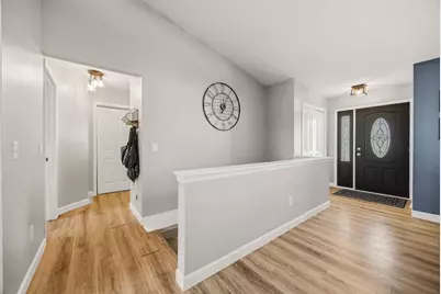 1510 N Wuthering Hills Drive, Janesville, WI 53546 - Photo 8