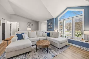 1510 N Wuthering Hills Dr, Janesville, WI 53546 - Photo 10