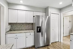 1014 Eric Ln, Waunakee, WI 53597 - Photo 14