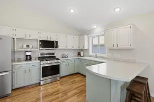 1541 Kuhle Dr, Sun Prairie, WI 53590 - Photo 14