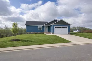 102 Langdon Dr, Madison, WI 53923 - Photo 2