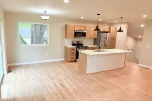 308 2nd St, Brooklyn, WI 53521 - Photo 4