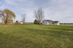 N6563 English Settlement Rd, Albany, WI 53502 - Photo 6