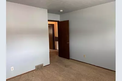 44 N Lakewood Gardens Lane, Madison, WI 53704 - Photo 12