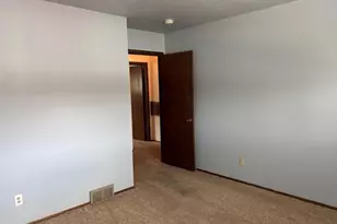 44 N Lakewood Gardens Ln, Madison, WI 53704 - Photo 12