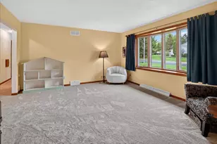 508 Woodvale Dr, DeForest, WI 53532 - Photo 10