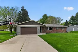508 Woodvale Dr, DeForest, WI 53532 - Photo 40