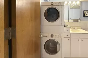 2051 Allen Blvd, Middleton, WI 53562 - Photo 18