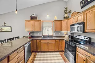 640 S 6th St, Janesville, WI 53536 - Photo 26
