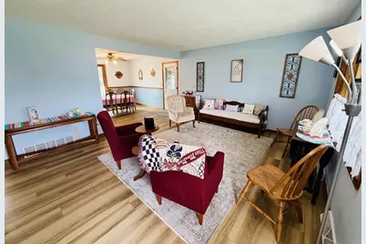 2721 3rd Avenue, Monroe, WI 53566 - Photo 4