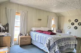 206 Railroad St, Elroy, WI 53929 - Photo 16