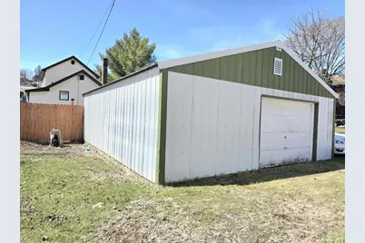 206 Railroad Street, Elroy, WI 53929 - Photo 6