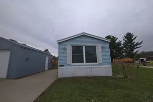 285 James St, Tomah, WI 54660 - Photo 2