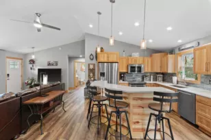 317 Somerset Ct, Nekoosa, WI 54457 - Photo 4