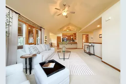 128 Summit Court, Columbus, WI 53925 - Photo 8