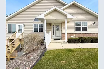 128 Summit Court, Columbus, WI 53925 - Photo 2