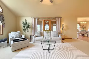 128 Summit Ct, Columbus, WI 53925 - Photo 10