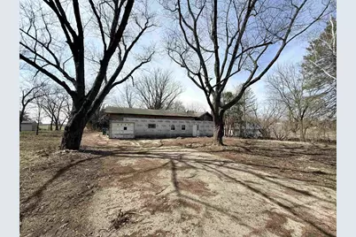 3230 S Oakhill Avenue, Janesville, WI 53546 - Photo 2