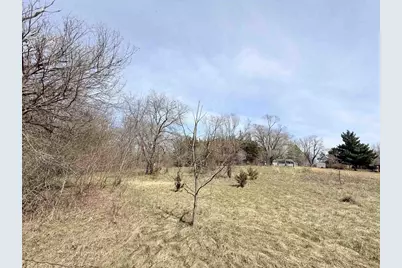 3230 S Oakhill Avenue, Janesville, WI 53546 - Photo 18