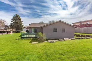 506 Bray St, Ridgeville, WI 53533 - Photo 4