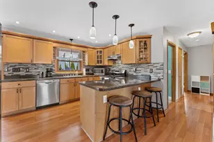 835 12th St, Baraboo, WI 53913 - Photo 8