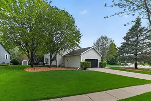 1200 Spahn Dr, Waunakee, WI 53597 - Photo 4