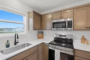 5526 Maddy Pass, Madison, WI 53718 - Photo 8