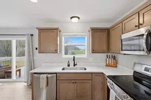 5526 Maddy Pass, Madison, WI 53718 - Photo 10