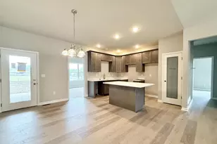 2101 W Conde St, Janesville, WI 53546 - Photo 2