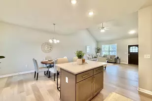 2101 W Conde St, Janesville, WI 53546 - Photo 10