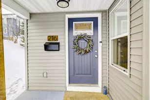 216 Brickson St, Stoughton, WI 53589 - Photo 2