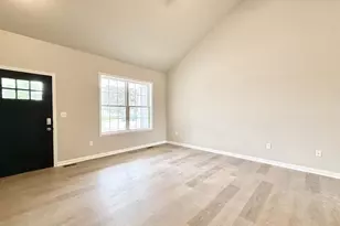 2107 W Conde St, Janesville, WI 53546 - Photo 6