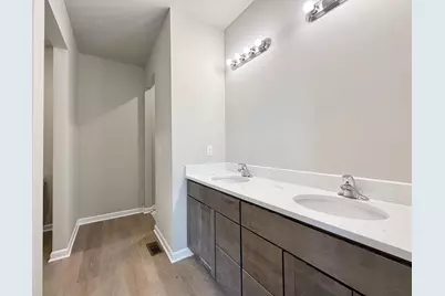 2109 W Conde Street, Janesville, WI 53546 - Photo 8